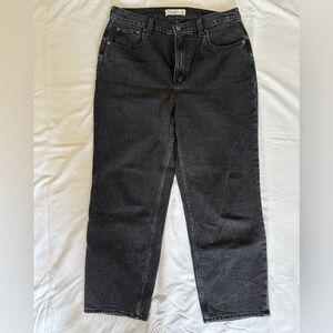 Abercrombie & Fitch Ultra High Rise Ankle Straight Jeans Size 31